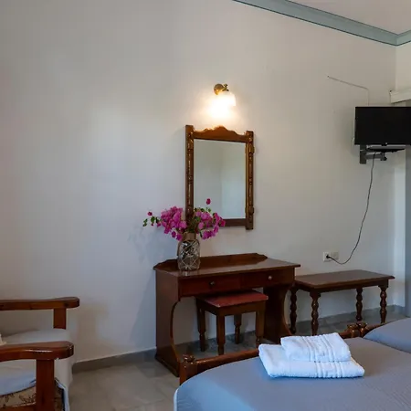 Irene Leros Hotel apartamentowy