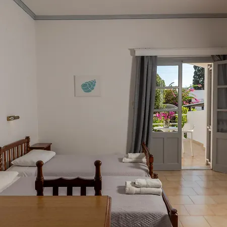 Hotel apartamentowy Irene Leros