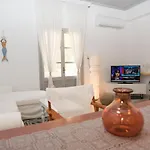 Irene Leros 알린다