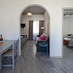 Irene Leros 2* 알린다