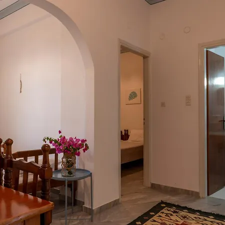 Irene Leros Aparthotel 2*