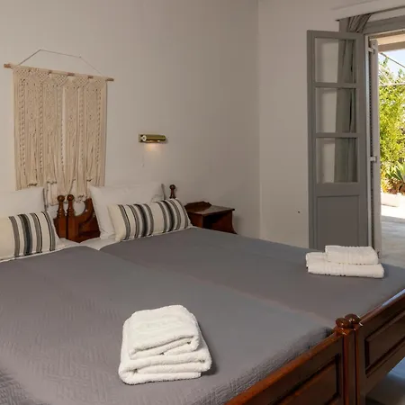 Irene Leros Aparthotel