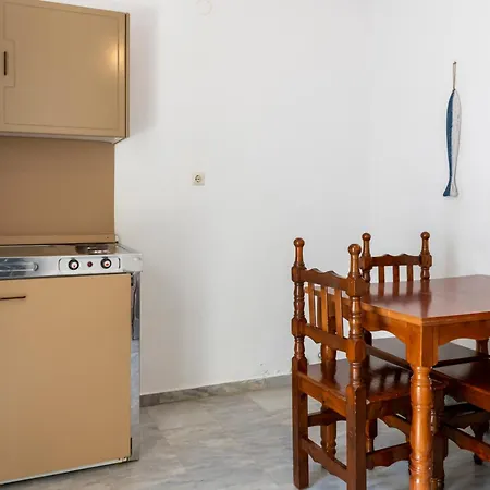 Aparthotel Irene Leros 2*