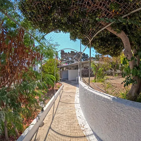 Irene Leros Aparthotel