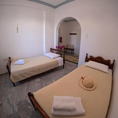 Irene Leros Aparthotel 2*